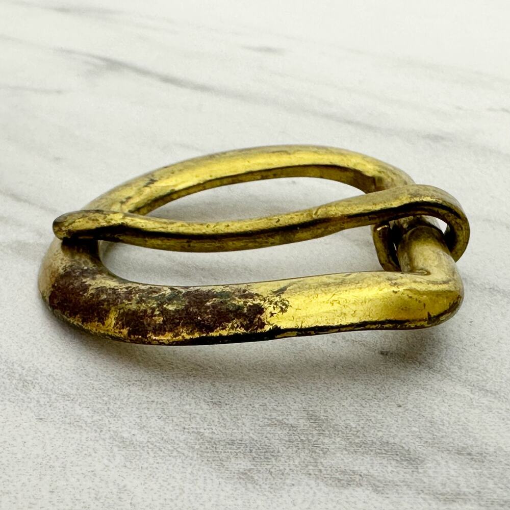 Small Rounded Gold Tone Simple Basic Belt Buckle - Picture 4 of 7